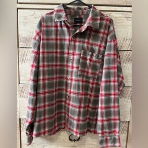 NWOT - PACSUN
Men’s button up flannel